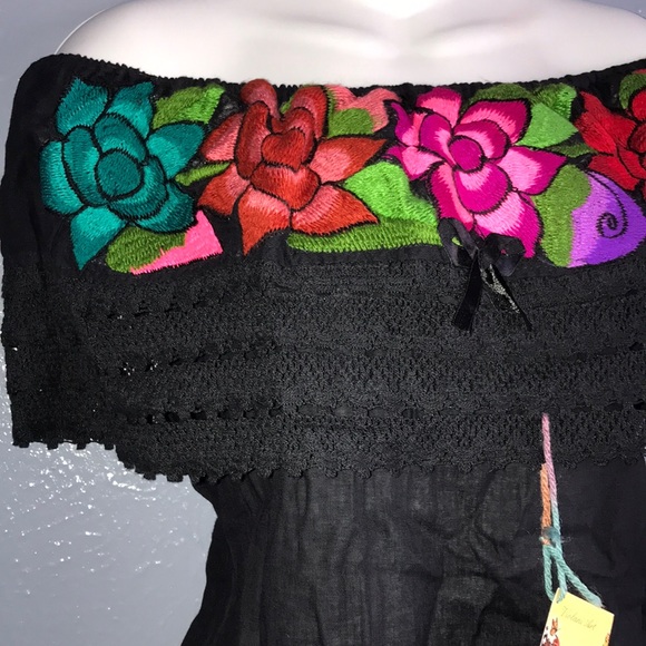 Off Shoulders Mexican Embroidered Floral Top - Picture 6 of 12